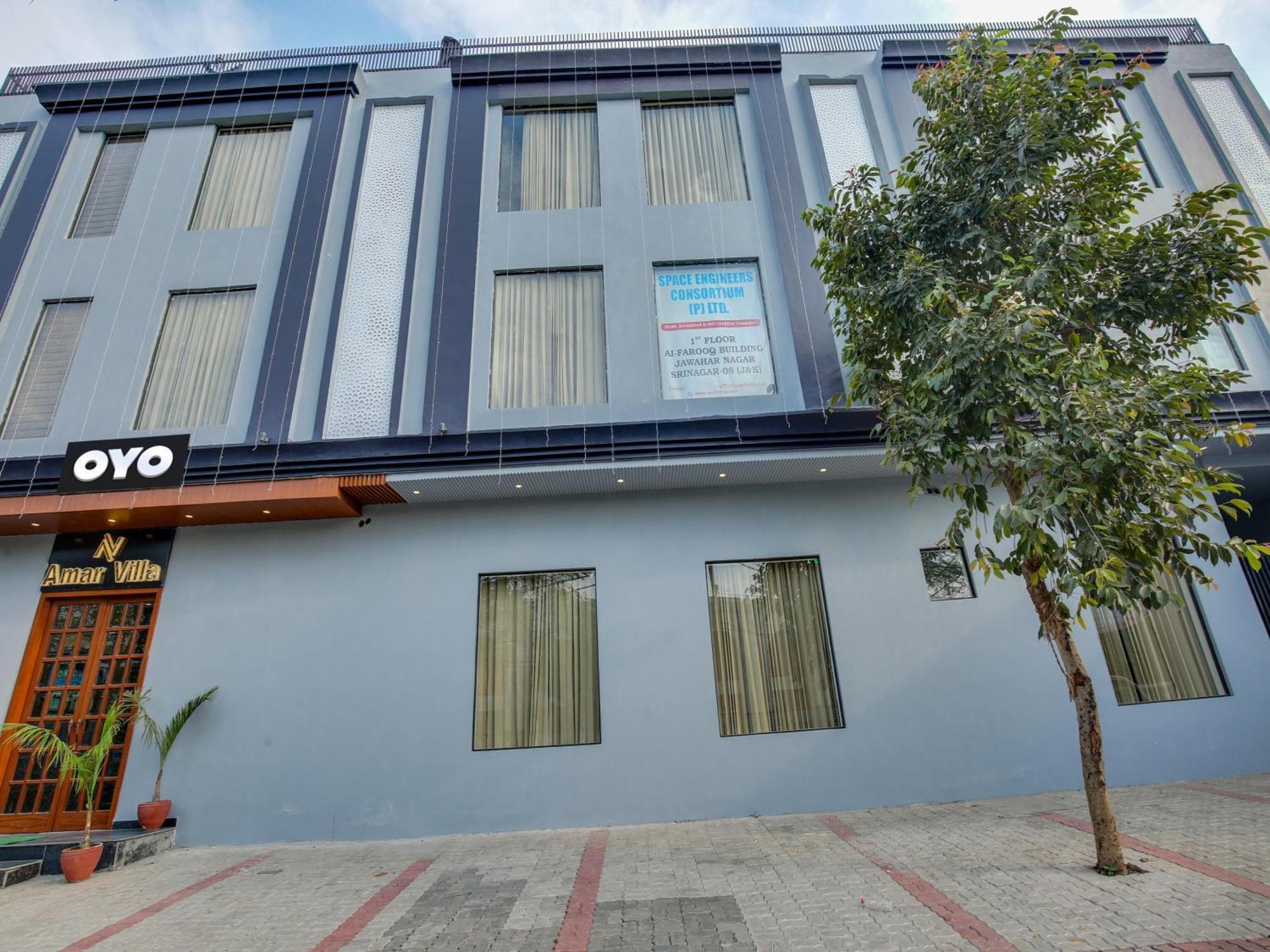 Fabhotel Amar Villa Amritsar Zewnętrze zdjęcie